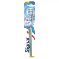 Signal Classic Clean közepes keménységű fogkefe